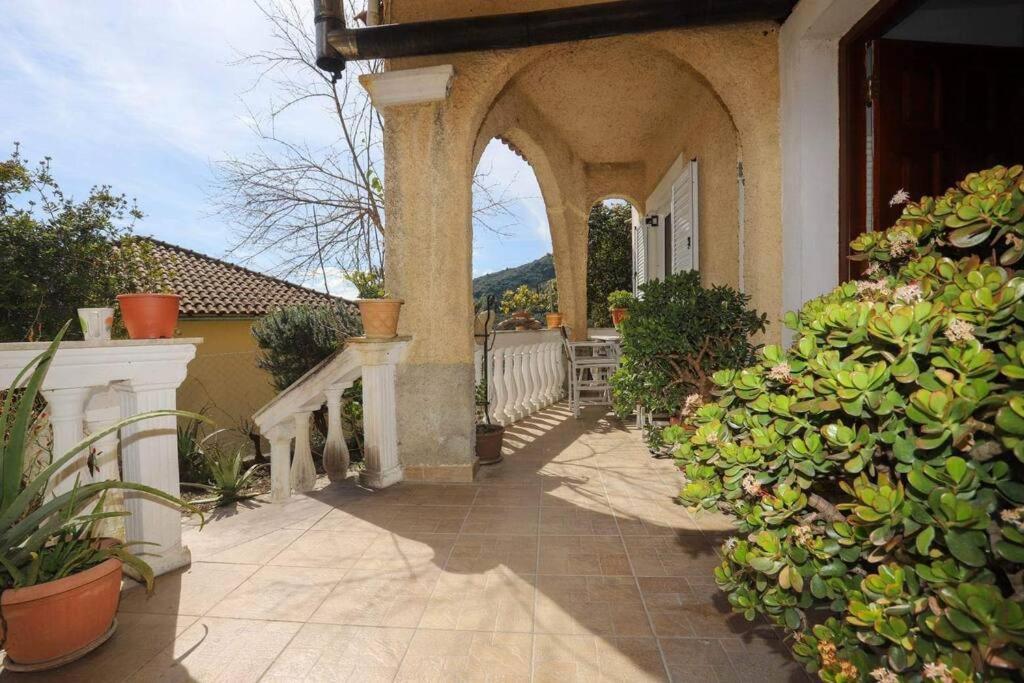 “Katerina'S Guest House” Kato Garouna Exterior photo